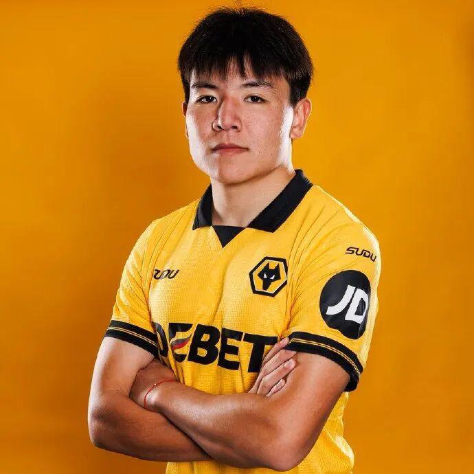 星空体育官方网站-明晚英伦首秀？徐彬租借加盟巴恩斯利